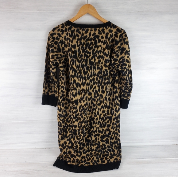 Roz & Ali Leopard Print Sweater Dress - Picture 5 of 15